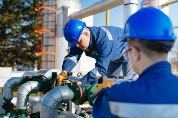 OPERARIO EN PERFORACIÓN, TERMINACIÓN Y PRODUCCIÓN DE POZOS DE PETROLEO Y GAS